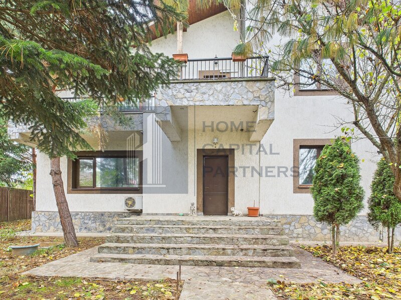 Branesti casa spatioasa de vanzare, gata de mutat, cu curte